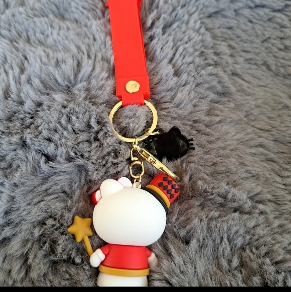 Hello kitty Keychain. - Picture 3 of 3